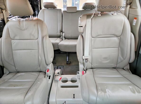 5TDYK3DC8GS765127 2016 TOYOTA SIENNA Серый Вид задних сидений