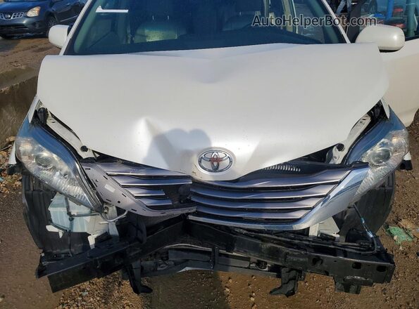 5TDYK3DC9GS707513 2016 TOYOTA SIENNA Белый Вид подкапотного пространства