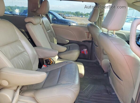 5TDYK3DC9GS707513 2016 TOYOTA SIENNA Белый Вид задней части салона