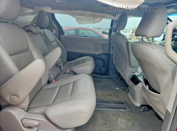 5TDYK3DCXGS708511 2016 TOYOTA SIENNA Red Rear seats view