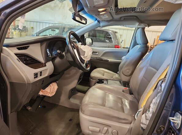 5TDYK3DCXGS725325 2016 TOYOTA SIENNA Blue Вид салону спереду