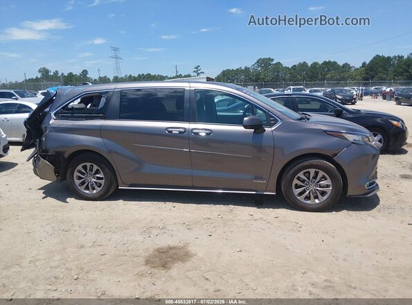 5TDYRKEC0MS022171 2021 TOYOTA SIENNA Gray Սալոնի հետևի տեսք