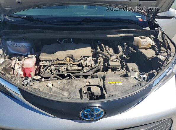 5TDYRKEC0MS057647 2021 TOYOTA SIENNA Silver Widok komory silnika