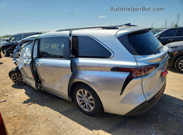 5TDYRKEC0SS283541 2025 TOYOTA SIENNA Silver Tył lewy