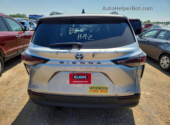 5TDYRKEC0SS283541 2025 TOYOTA SIENNA Silver Widok z tyłu