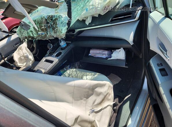 5TDYRKEC0SS283541 2025 TOYOTA SIENNA Silver Widok deski rozdzielczej