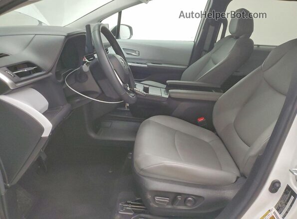 5TDYRKEC1SS262276 2025 TOYOTA SIENNA White წინა სალონის ხედი