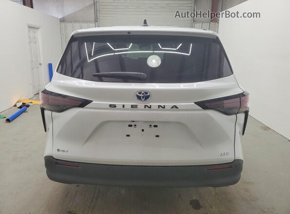 5TDYRKEC1SS262276 2025 TOYOTA SIENNA White უკანა ხედი