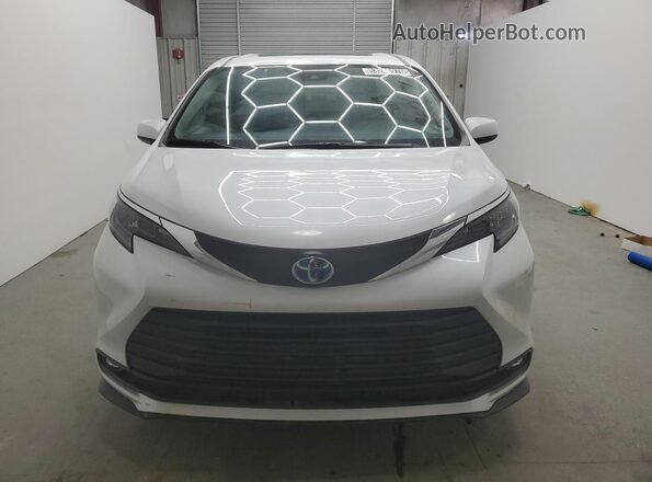 5TDYRKEC1SS262276 2025 TOYOTA SIENNA White 