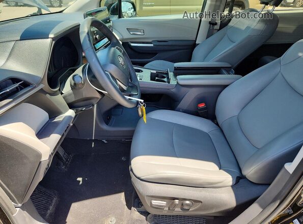 5TDYRKEC2PS163232 2023 TOYOTA SIENNA Black წინა სალონის ხედი