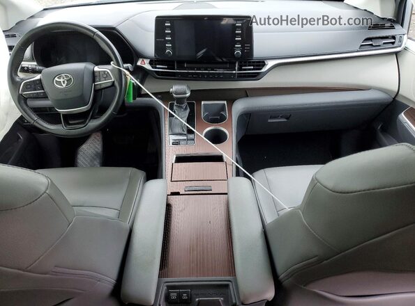 5TDYRKEC3MS023511 2021 TOYOTA SIENNA Silver Vista del salpicadero