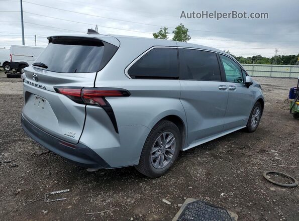 5TDYRKEC3MS023511 2021 TOYOTA SIENNA Silver Trasero derecho