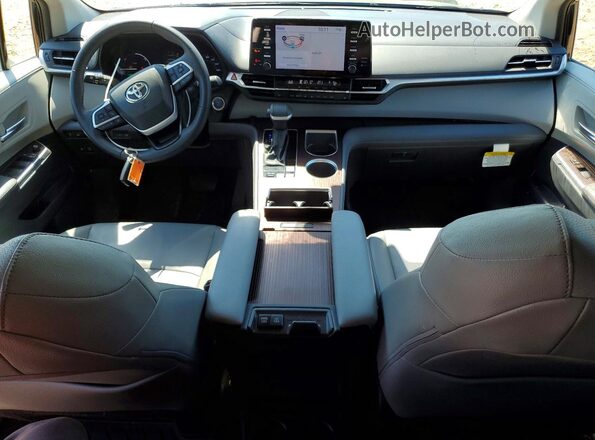 5TDYRKEC3RS182603 2024 TOYOTA SIENNA Black წინა პანელის ხედი