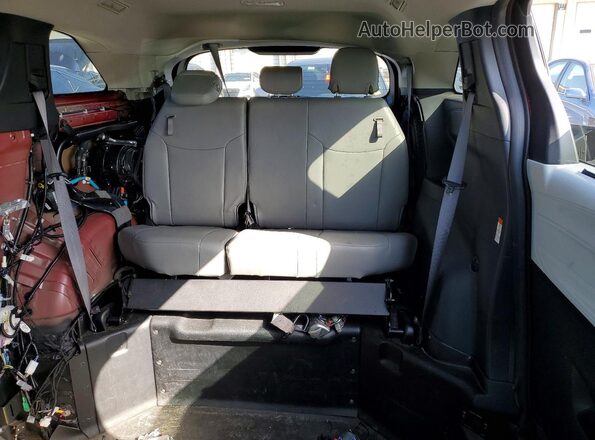 5TDYRKEC3SS243275 2025 TOYOTA SIENNA Red Rear seats view