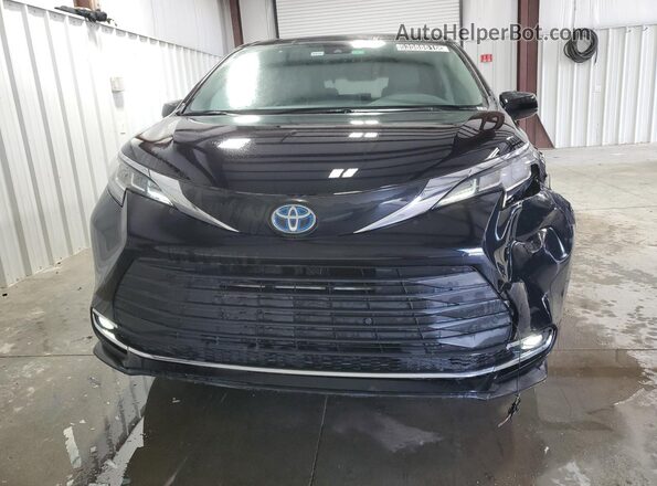 5TDYRKEC4MS059465 2021 TOYOTA SIENNA Black 