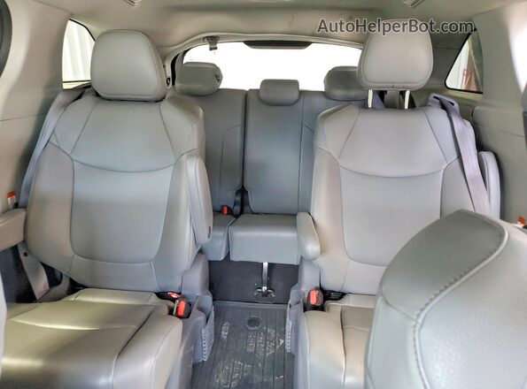 5TDYRKEC4MS059465 2021 TOYOTA SIENNA Black Rear seats view