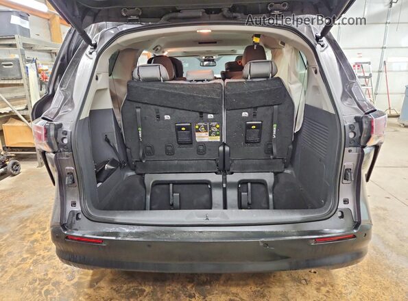 5TDYRKEC4PS139854 2023 TOYOTA SIENNA Gray Rear view