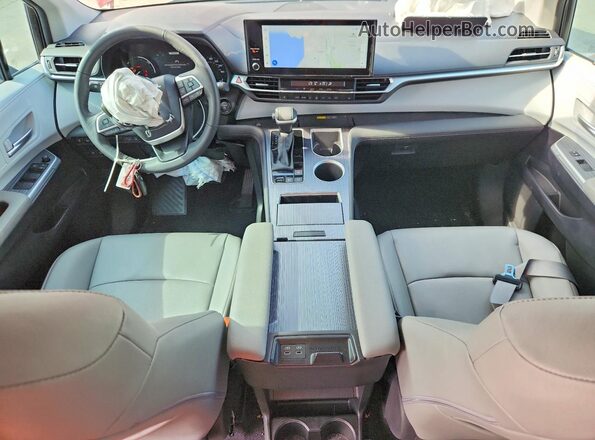 5TDYRKEC4SS275071 2025 TOYOTA SIENNA Red Առջևի վահանակի տեսք
