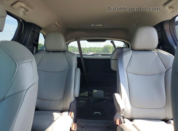 5TDYRKEC4SS286409 2025 TOYOTA SIENNA White Vista de los asientos traseros