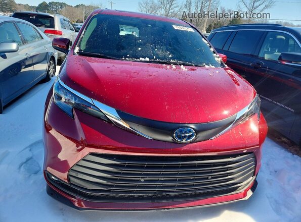 5TDYRKEC4SS287026 2025 TOYOTA SIENNA Red Front view