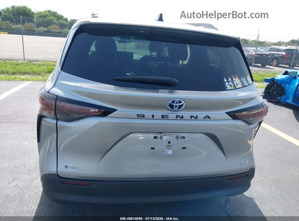 5TDYRKEC5SS281834 2025 TOYOTA SIENNA Silver 