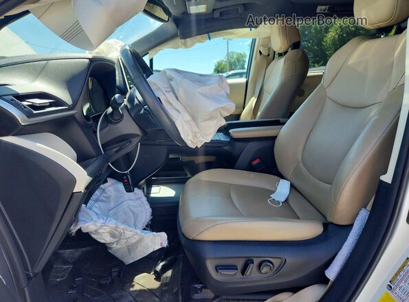 5TDYRKEC6MS026628 2021 TOYOTA SIENNA Белый Вид салона спереди