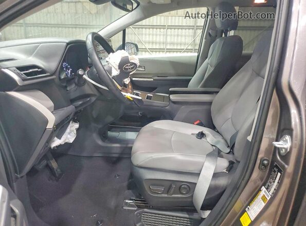 5TDYRKEC6NS130277 2022 TOYOTA SIENNA Gray Սալոնի դիմացի տեսք