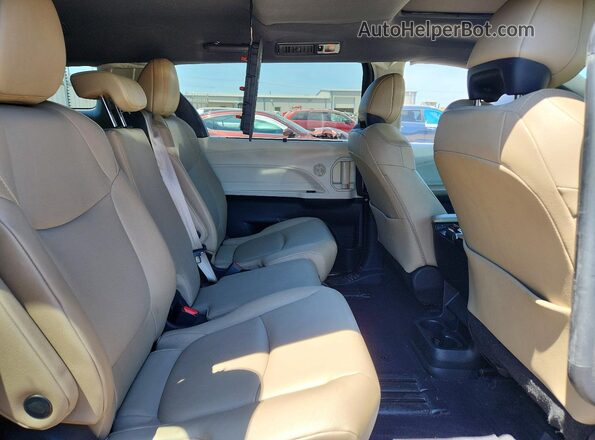 5TDYRKEC6PS159359 2023 TOYOTA SIENNA Brown Вид задньої частини салону