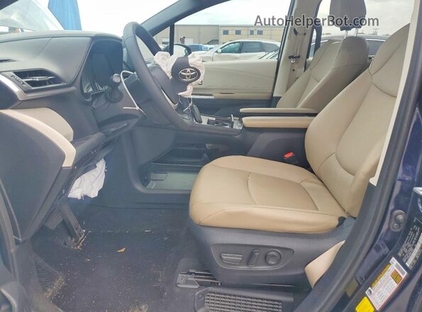 5TDYRKEC6PS173567 2023 TOYOTA SIENNA Blue Widok wnętrza z przodu