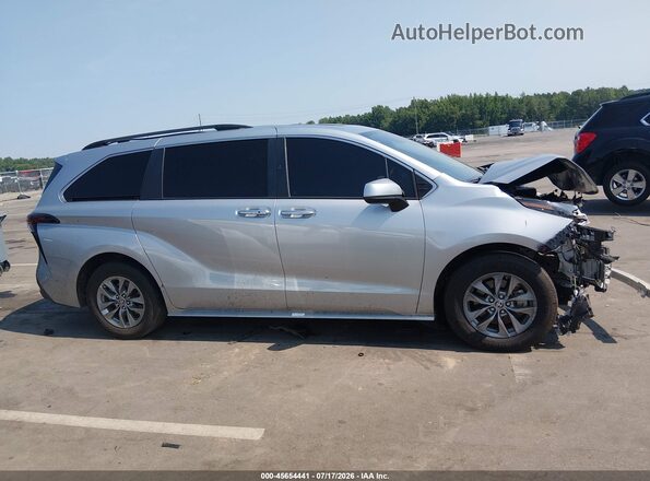 5TDYRKEC7PS152243 2023 TOYOTA SIENNA Silver Vista interior de 360 grados