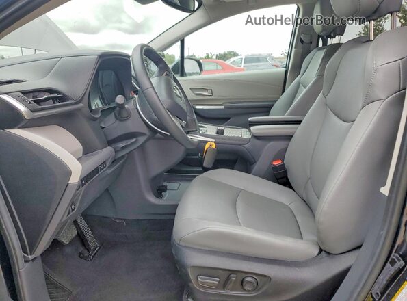 5TDYRKEC7RS214727 2024 TOYOTA SIENNA Blue Widok wnętrza z przodu