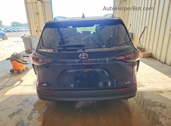 5TDYRKEC8TS327402 2026 TOYOTA SIENNA Черный Вид сзади