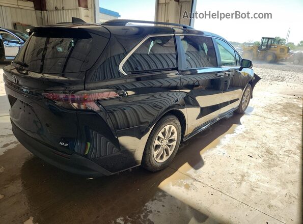 5TDYRKEC8TS327402 2026 TOYOTA SIENNA Черный 