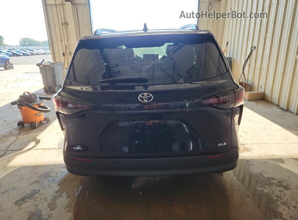5TDYRKEC8TS327402 2026 TOYOTA SIENNA Черный 
