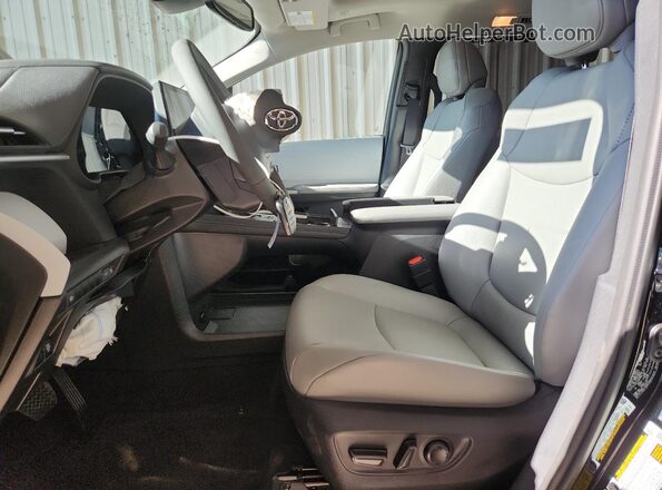 5TDYRKEC8TS327402 2026 TOYOTA SIENNA Черный 