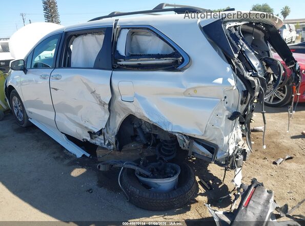 5TDYRKEC9MS014232 2021 TOYOTA SIENNA White Դիմացի տեսք