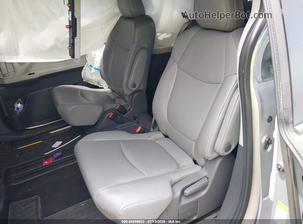 5TDYRKEC9MS043505 2021 TOYOTA SIENNA Silver VIN კოდის სტიკერის ხედი