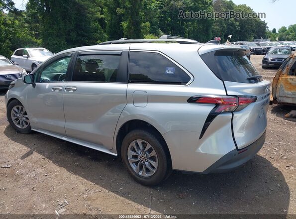 5TDYRKEC9MS043505 2021 TOYOTA SIENNA Silver სალონის 360-გრადუსიანი ხედი