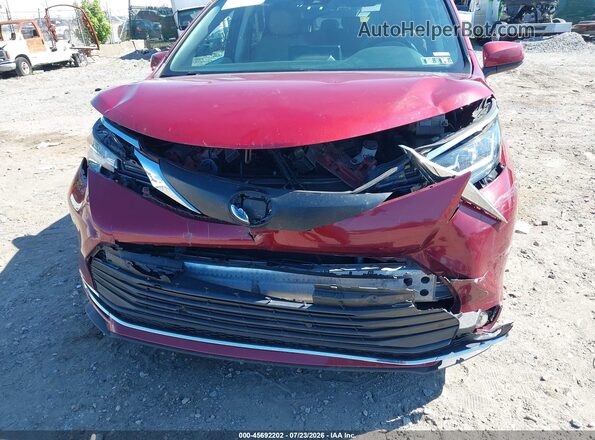 5TDYRKECXMS074097 2021 TOYOTA SIENNA Burgundy წინა ხედი
