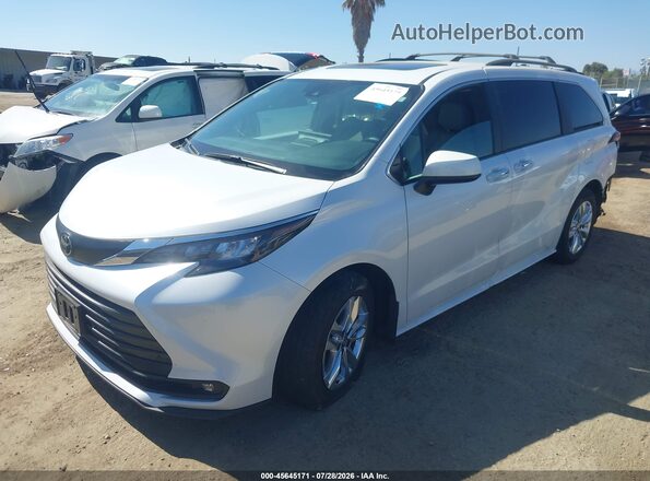 5TDYSKFC3TS228943 2026 TOYOTA SIENNA White Առջևի ձախ երեք քառորդ տեսարան