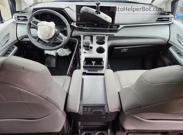 5TDYSKFC4SS181260 2025 TOYOTA SIENNA Gray Вид панелі приладів