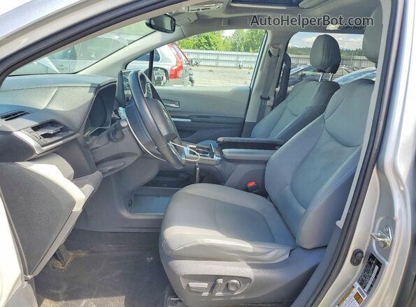 5TDYSKFC6MS002655 2021 TOYOTA SIENNA Silver Vista interior delantera