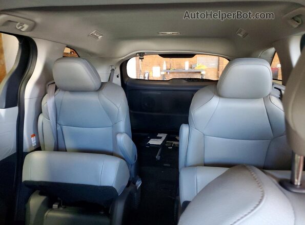 5TDYSKFC7RS136937 2024 TOYOTA SIENNA Brown Vista de los asientos traseros