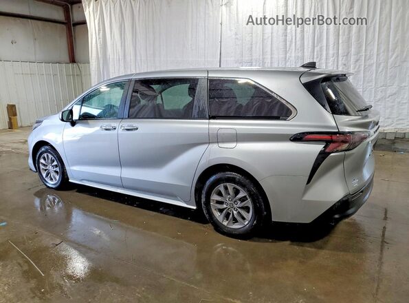 5TDYSKFC8PS099992 2023 TOYOTA SIENNA Silver Tył lewy