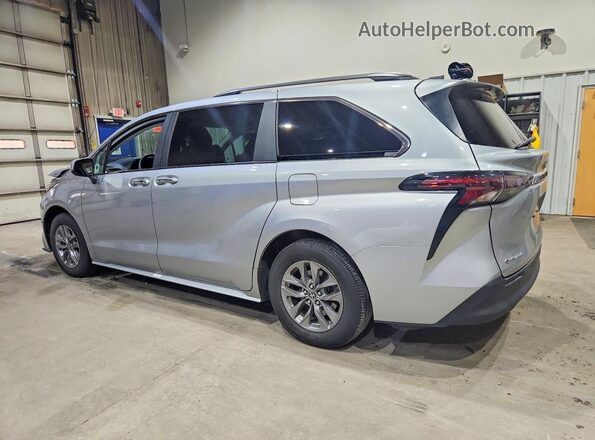 5TDYSKFC8SS161559 2025 TOYOTA SIENNA Silver Trasero izquierdo