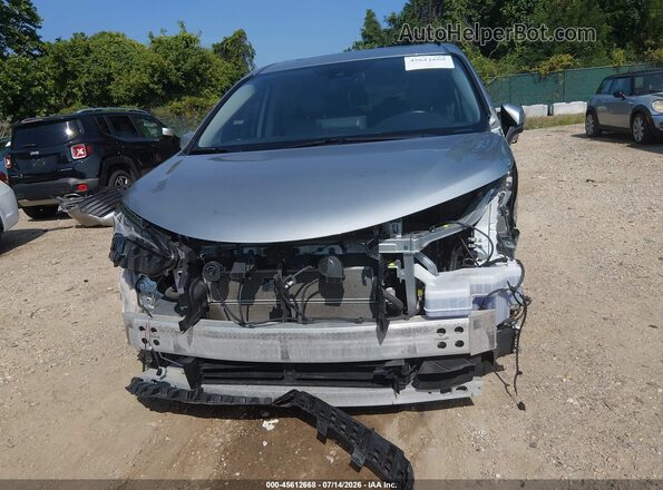 5TDYSKFCXMS001329 2021 TOYOTA SIENNA Silver Սալոնի հետևի տեսք