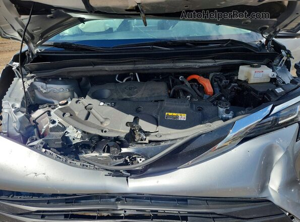 5TDYSKFCXPS106697 2023 TOYOTA SIENNA Silver Vista del compartimento del motor