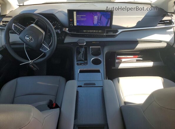 5TDYSKFCXSS171431 2025 TOYOTA SIENNA Charcoal Vista del salpicadero