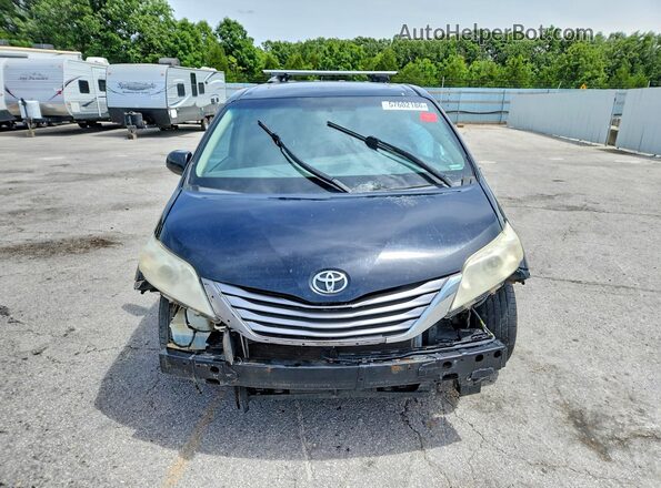 5TDYZ3DC0HS830128 2017 TOYOTA SIENNA Black Front view