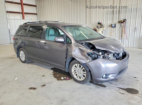 5TDYZ3DC0HS893407 2017 TOYOTA SIENNA Gray Передня права чверть